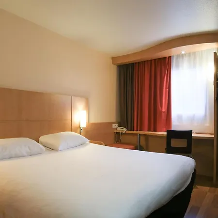 Hotel Ibis Toulouse Aeroport Blagnac Exterior foto