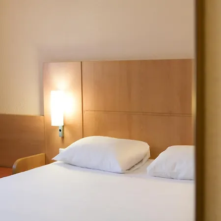 Hotel Ibis Toulouse Aeroport Blagnac Exterior foto