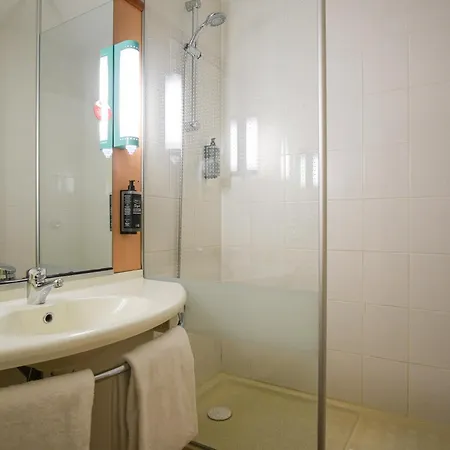 Hotel Ibis Toulouse Aeroport Blagnac Exterior foto